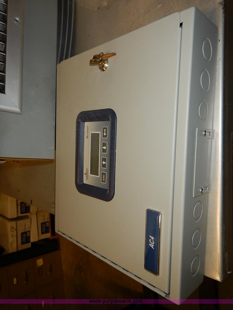 image for item AY9154 2006 Liebert AC and condenser units