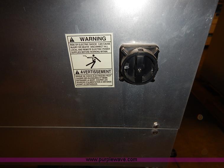 image for item AY9154 2006 Liebert AC and condenser units