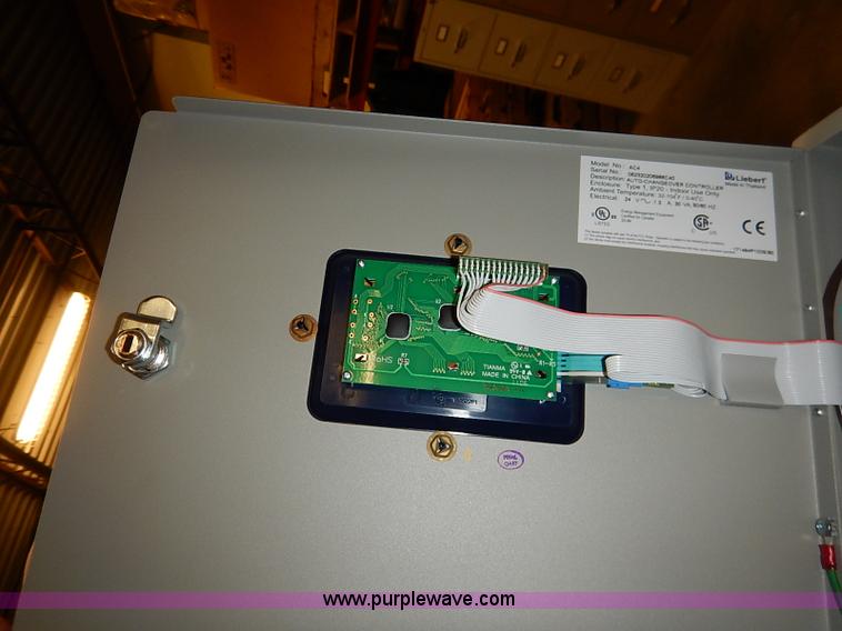 image for item AY9154 2006 Liebert AC and condenser units