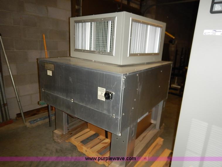 image for item AY9155 2007 Liebert AC and condenser units