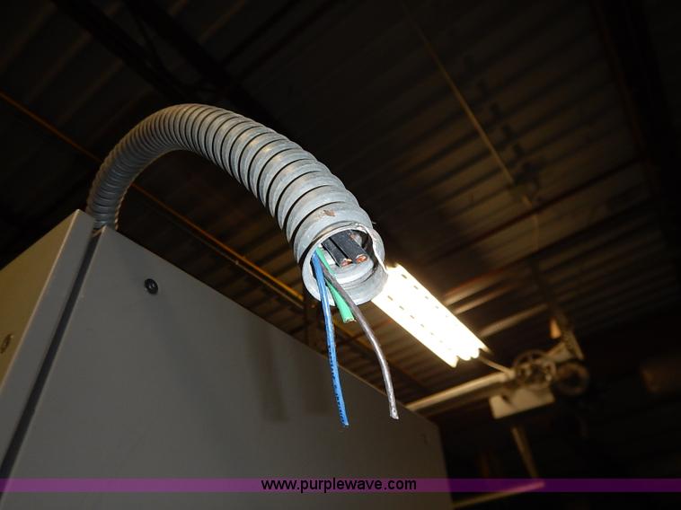 image for item AY9155 2007 Liebert AC and condenser units