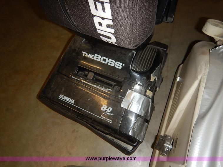 image for item AY9157 (2) vacuums