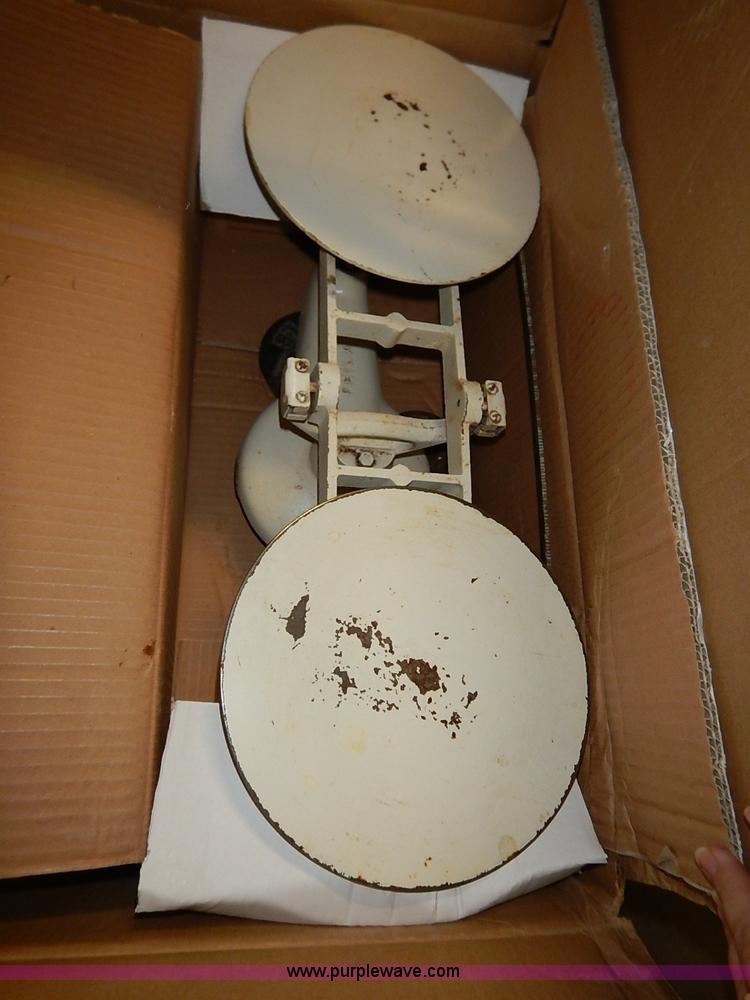 image for item AY9162 Assorted Kleen Gard grease filters