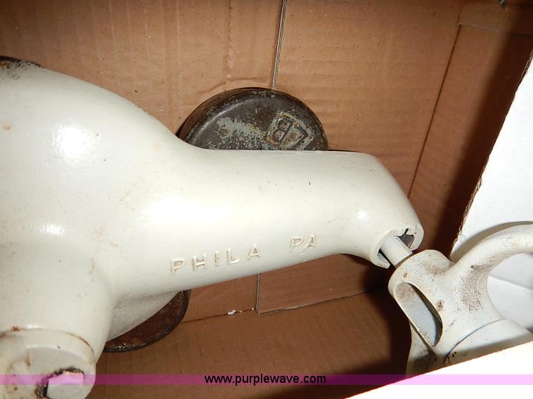 image for item AY9162 Assorted Kleen Gard grease filters