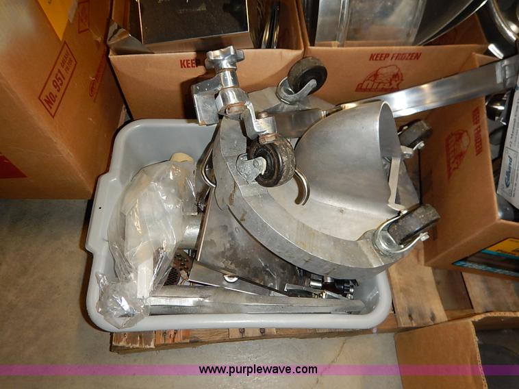 image for item AY9163 Assorted restaurant equipment