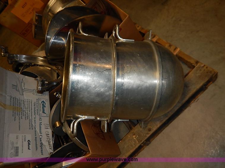 image for item AY9163 Assorted restaurant equipment