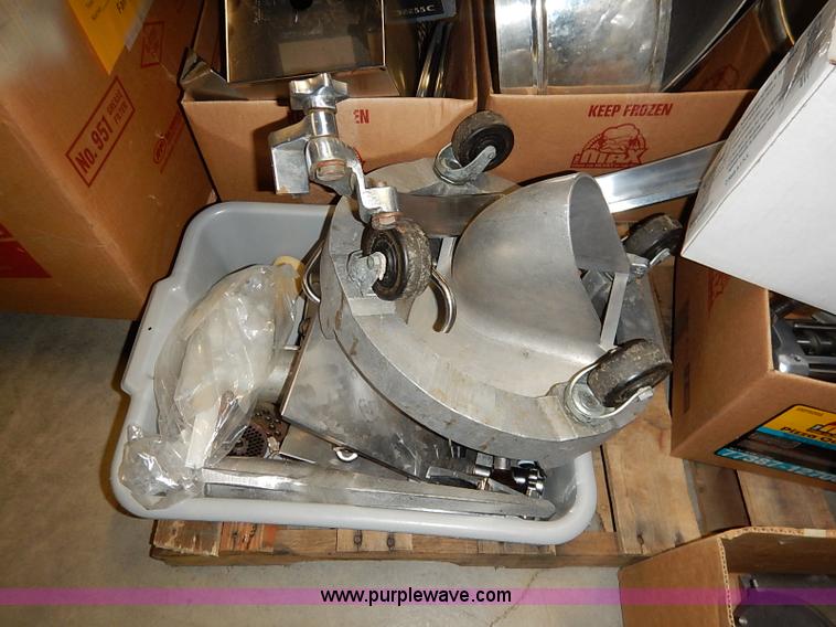image for item AY9163 Assorted restaurant equipment