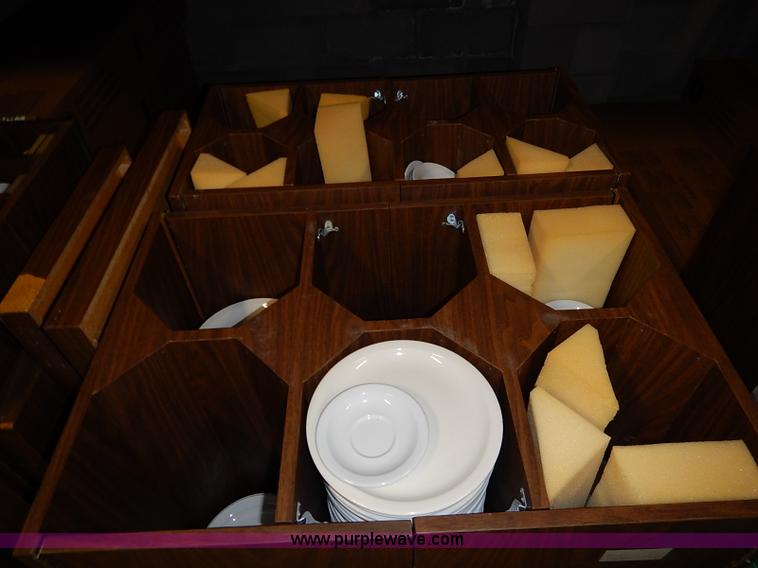 image for item AY9164 Assorted restaurant equipment