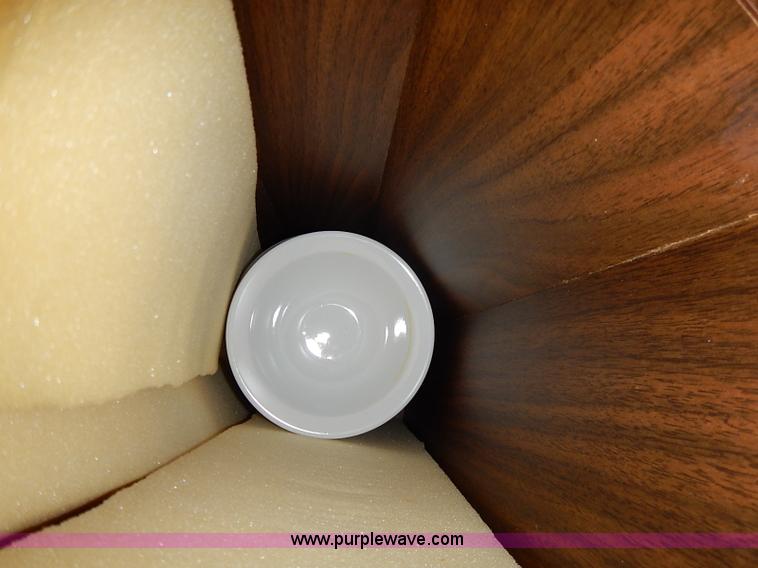 image for item AY9164 Assorted restaurant equipment