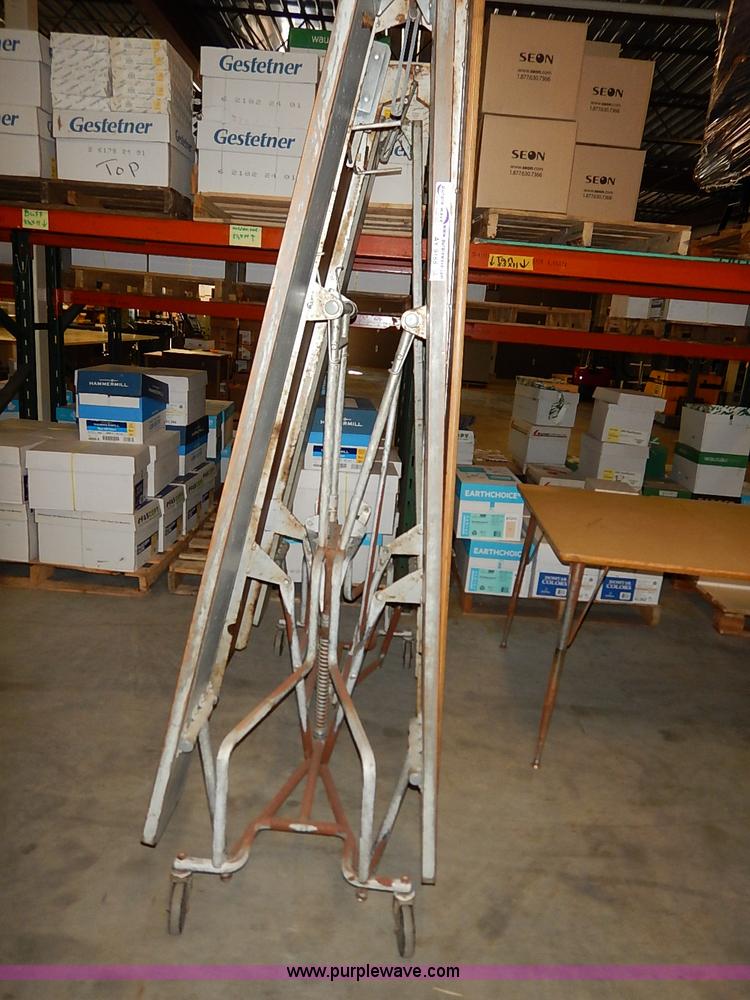 image for item AY9168 (5) assorted tables