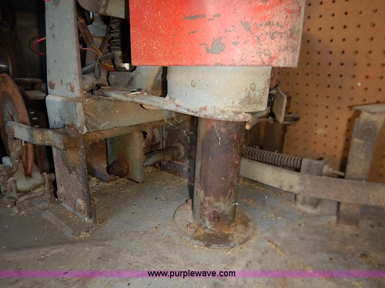 image for item AY9171 Heckendorn lawn mower