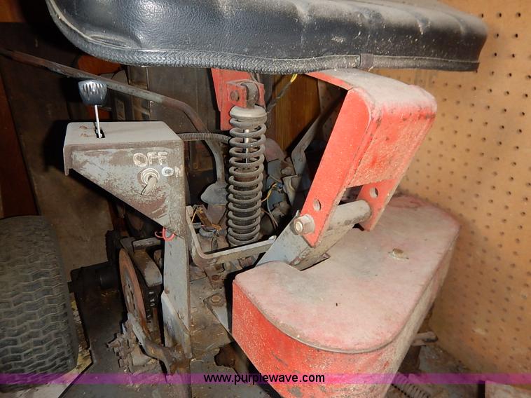 image for item AY9171 Heckendorn lawn mower