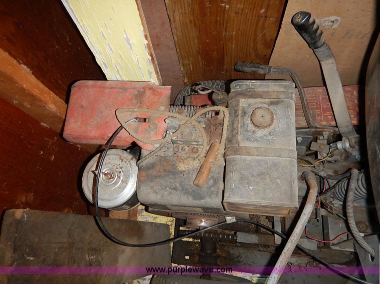 image for item AY9171 Heckendorn lawn mower