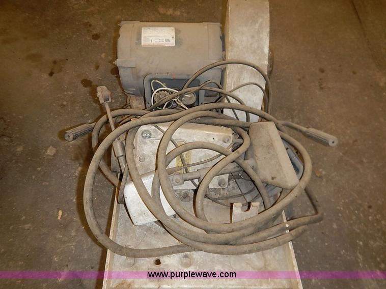 image for item AY9174 Assorted equipment