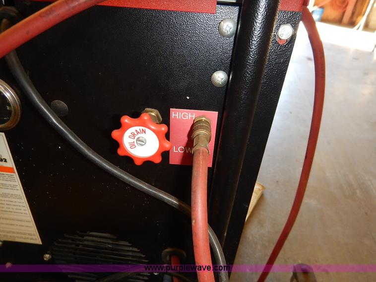 image for item AY9176 Robinair refrigerant recovery recycling recharging system