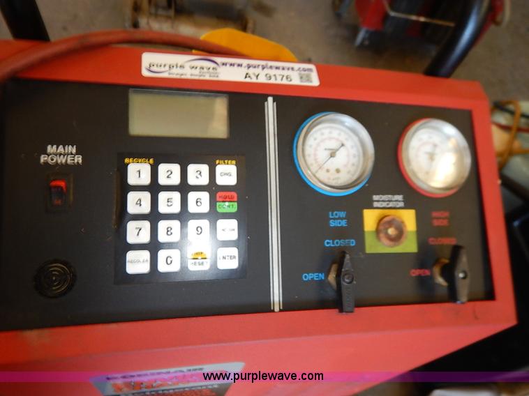 image for item AY9176 Robinair refrigerant recovery recycling recharging system