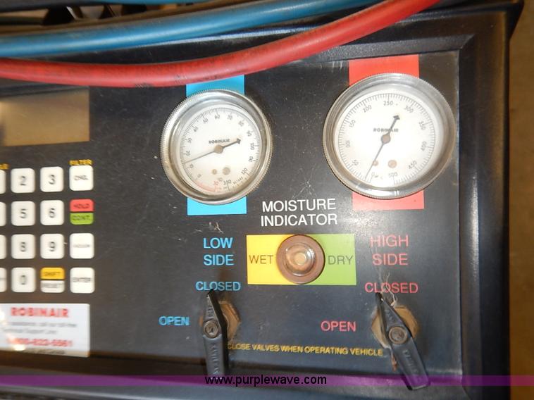 image for item AY9177 Robinair refrigerant recovery recycling recharging system