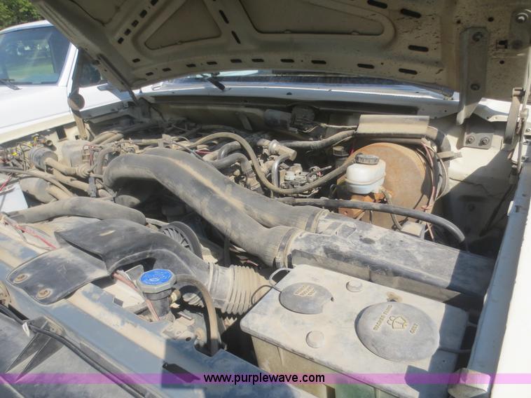 image for item D2166 1988 Ford F350 flatbed truck