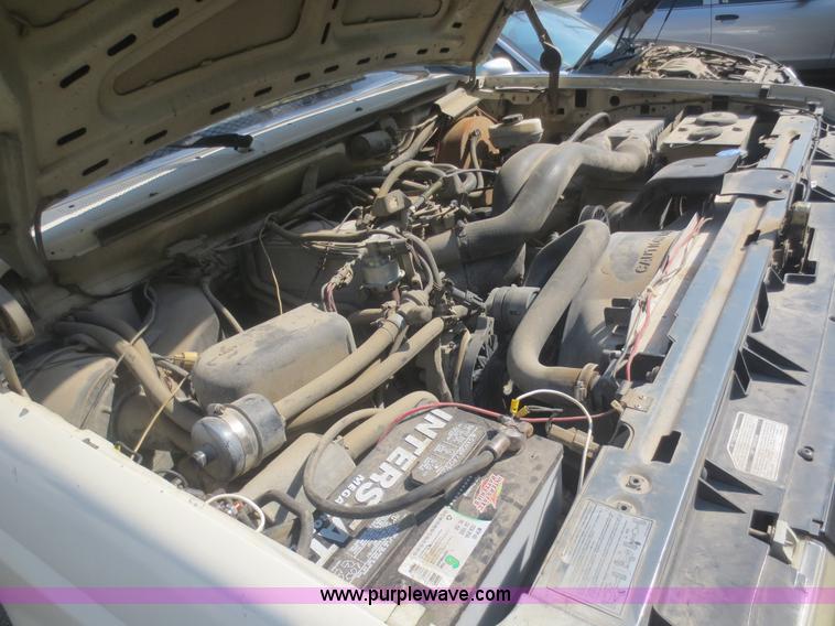 image for item D2166 1988 Ford F350 flatbed truck