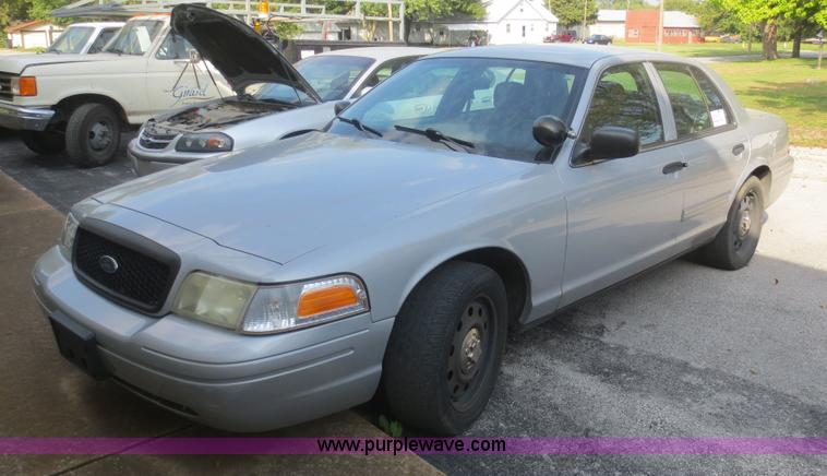 image for item D2168 2009 Ford Crown Victoria Police Interceptor