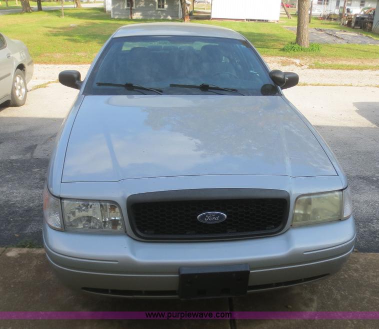 image for item D2168 2009 Ford Crown Victoria Police Interceptor