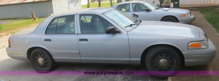 image for item D2168 2009 Ford Crown Victoria Police Interceptor