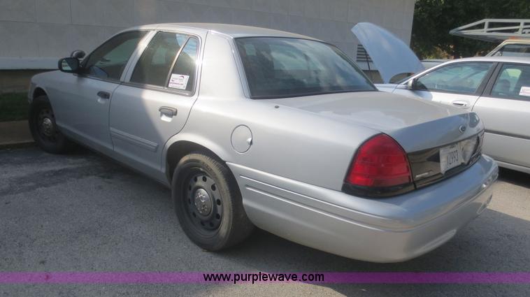 image for item D2168 2009 Ford Crown Victoria Police Interceptor