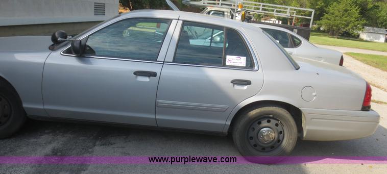 image for item D2168 2009 Ford Crown Victoria Police Interceptor