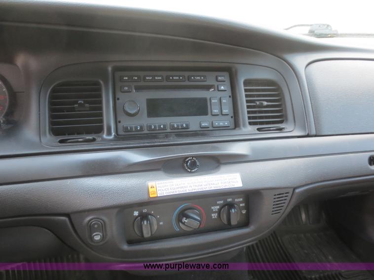 image for item D2168 2009 Ford Crown Victoria Police Interceptor