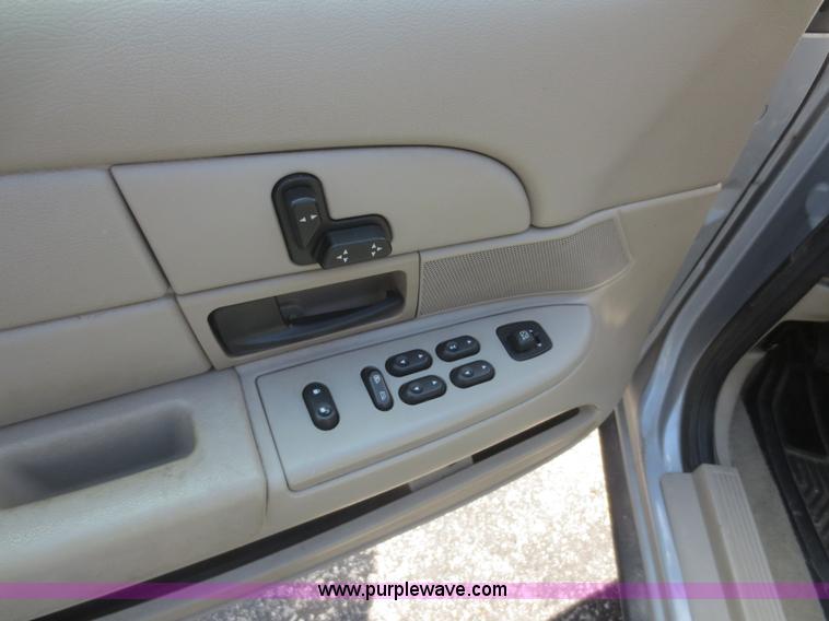 image for item D2169 2007 Ford Crown Victoria Police Interceptor