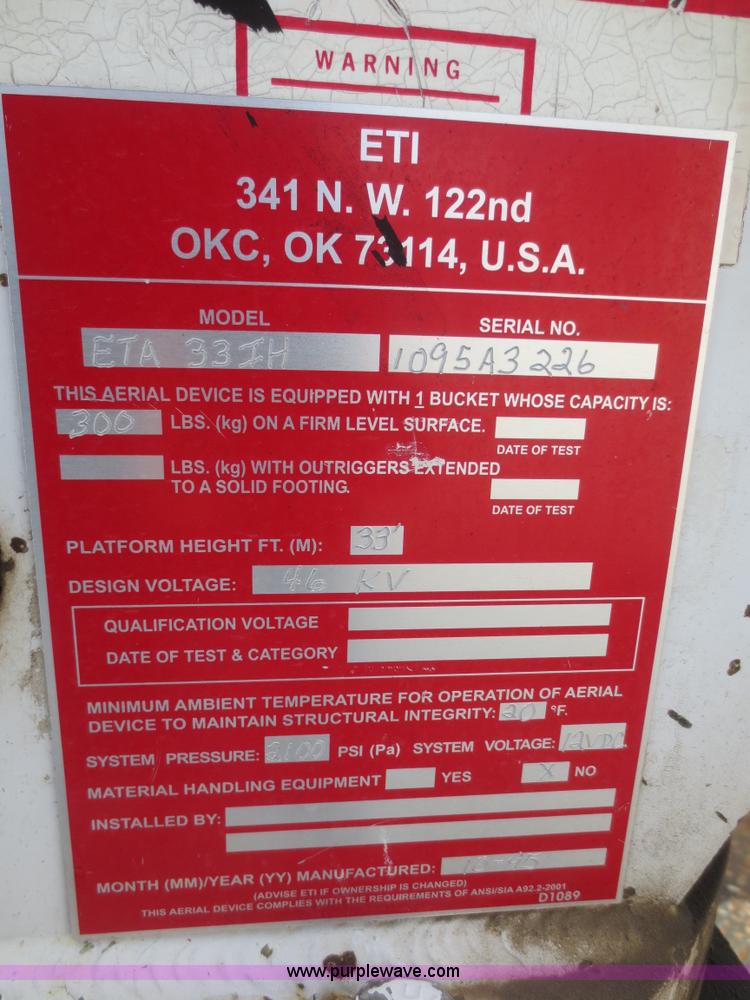 image for item D2170 1995 Chevrolet 3500 bucket truck