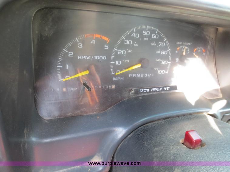 image for item D2170 1995 Chevrolet 3500 bucket truck