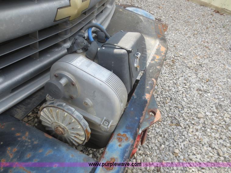 image for item D2170 1995 Chevrolet 3500 bucket truck