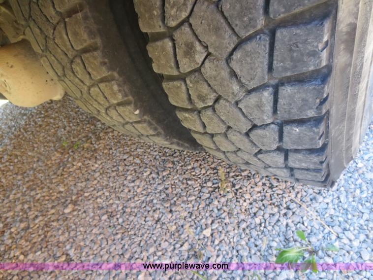 image for item D2182 1998 International Genesis school bus