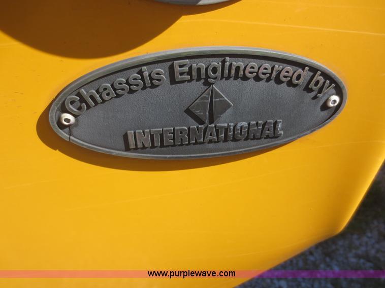 image for item D2182 1998 International Genesis school bus
