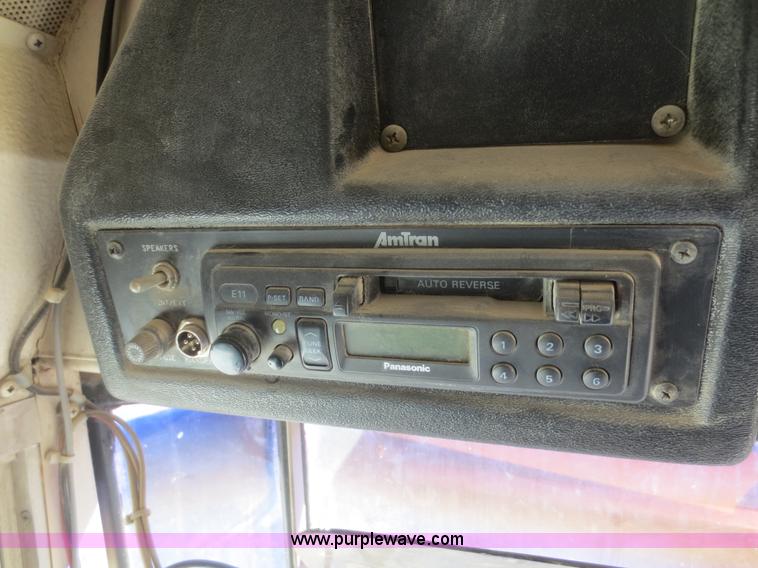 image for item D2182 1998 International Genesis school bus