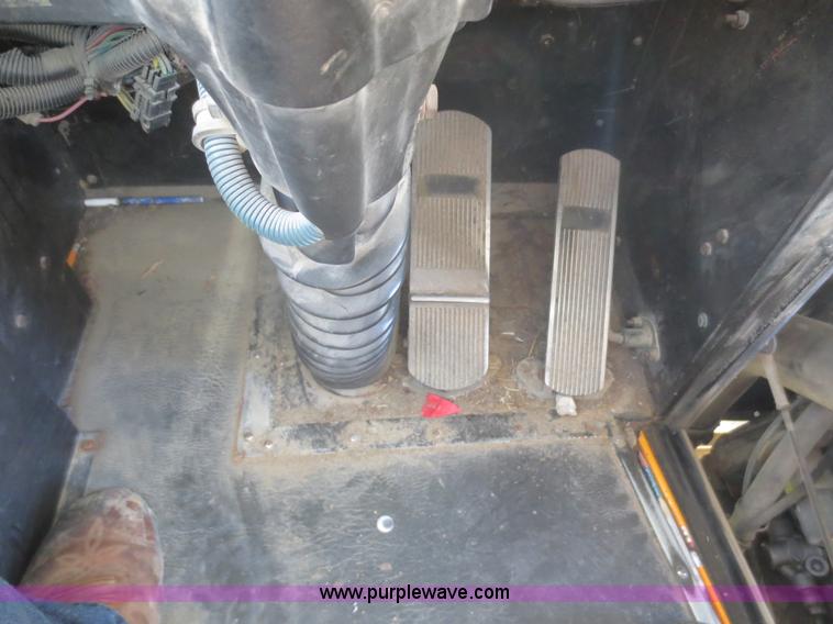 image for item D2182 1998 International Genesis school bus