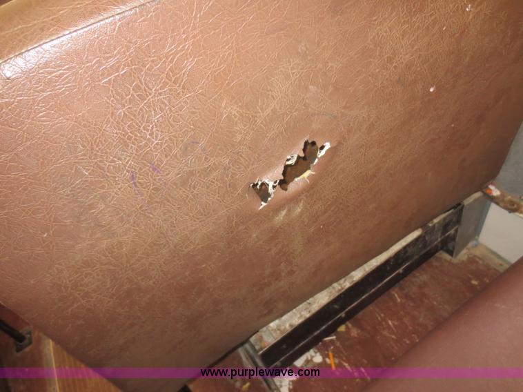 image for item D2182 1998 International Genesis school bus