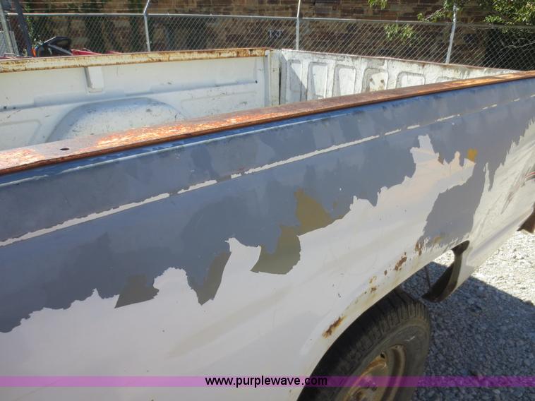 image for item D2184 1995 Chevrolet 1500 pickup truck