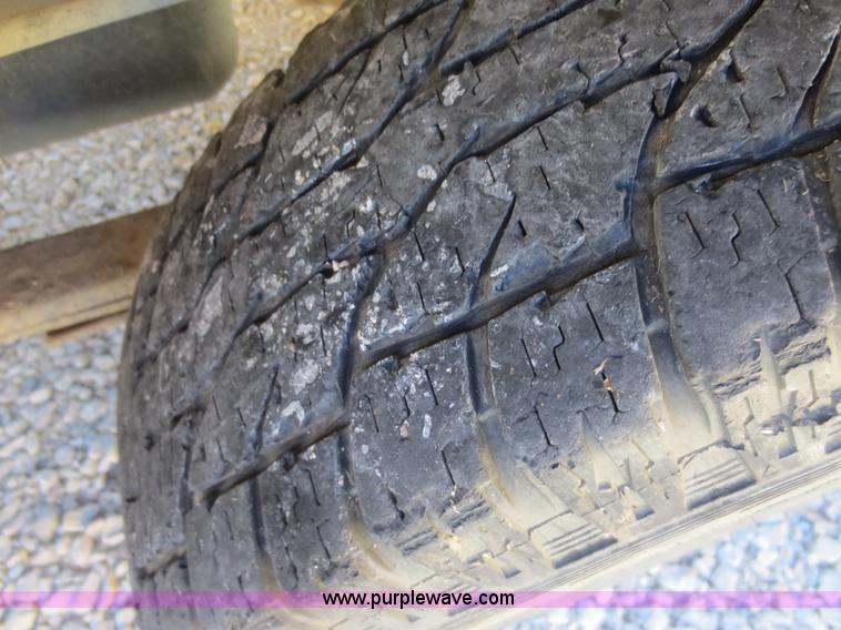 image for item D2184 1995 Chevrolet 1500 pickup truck