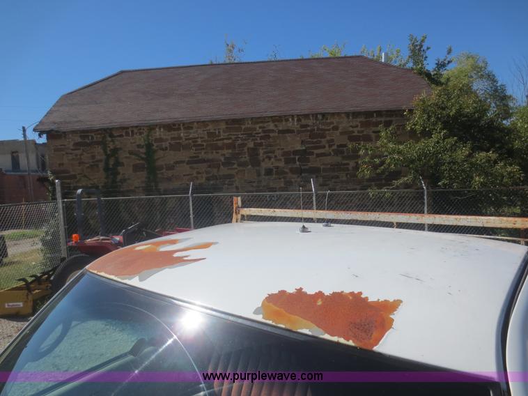 image for item D2184 1995 Chevrolet 1500 pickup truck