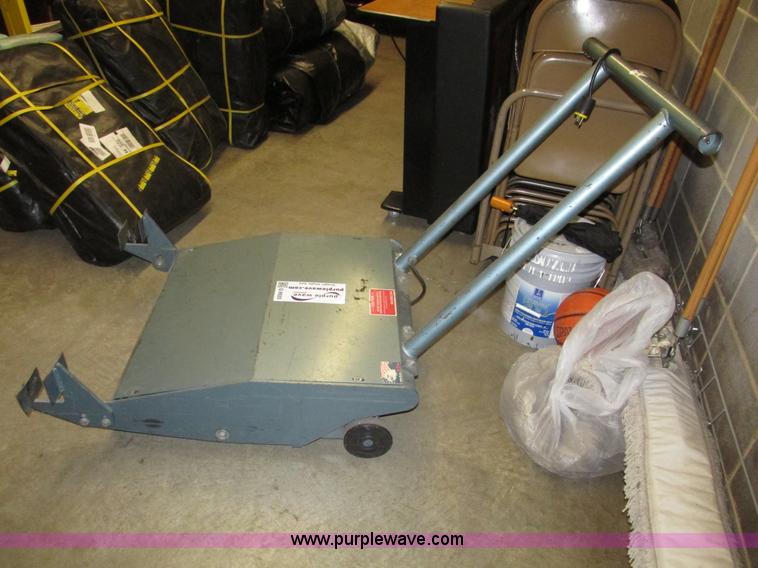 image for item G9920 Bleacher mule