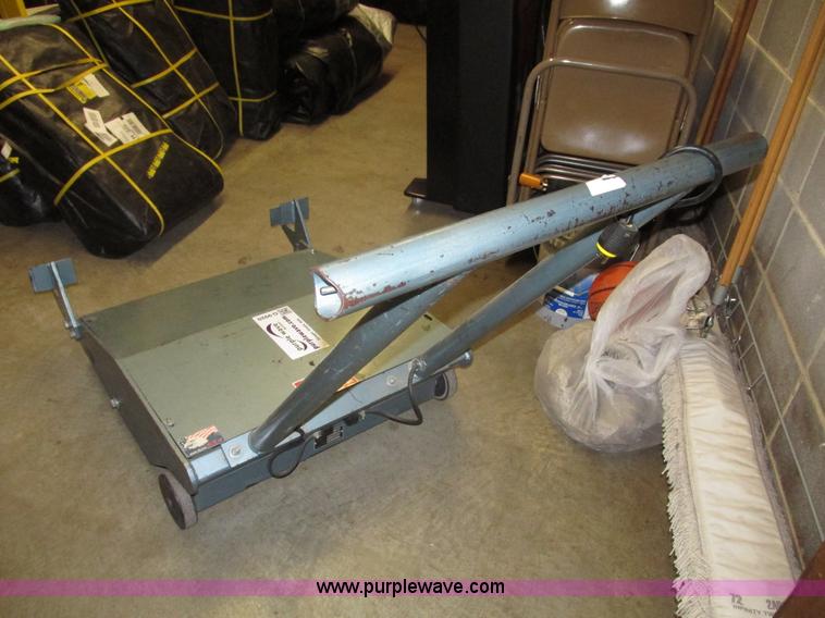 image for item G9920 Bleacher mule