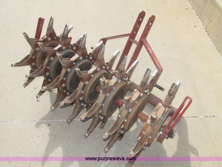 image for item G9921 Toro 96 turf aerator