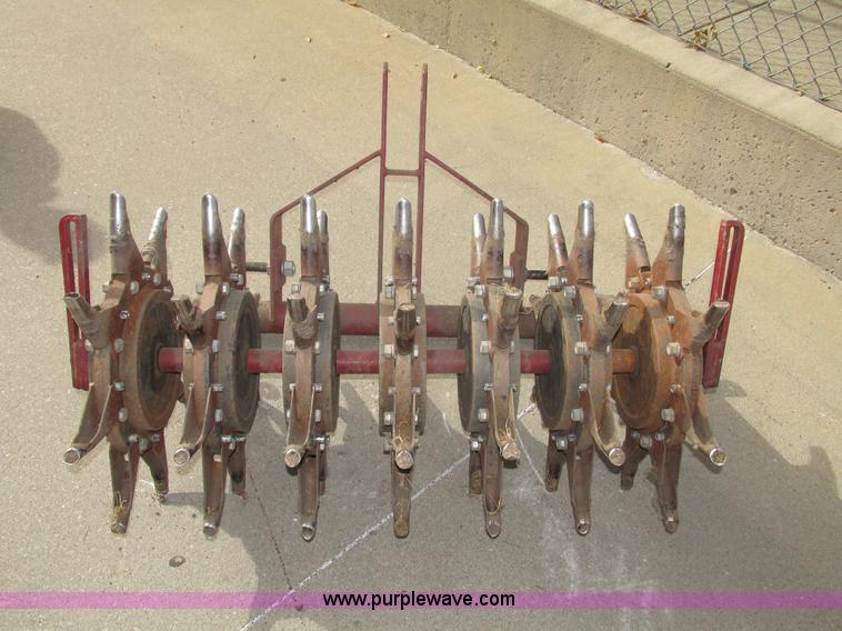 image for item G9921 Toro 96 turf aerator