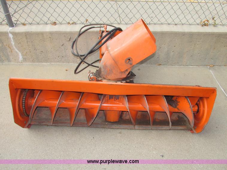 image for item G9922 Kubota B748B snow blower