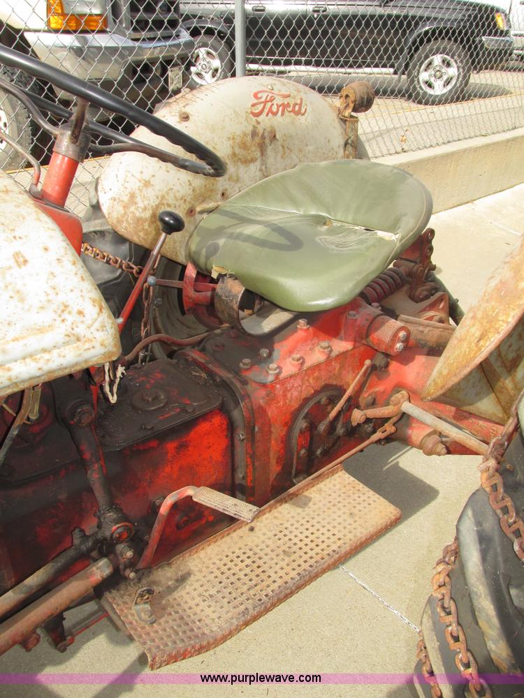 image for item G9924 1950 Ford 8N tractor
