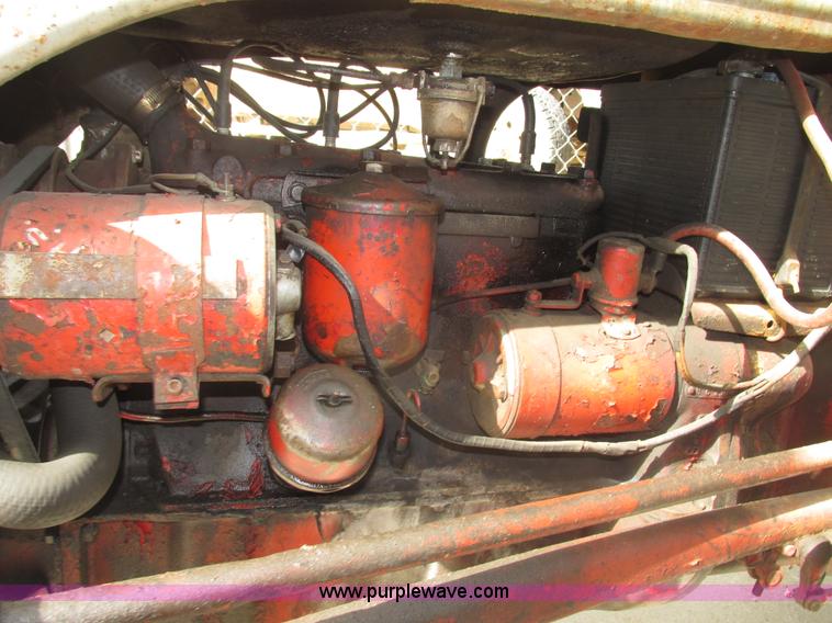 image for item G9924 1950 Ford 8N tractor