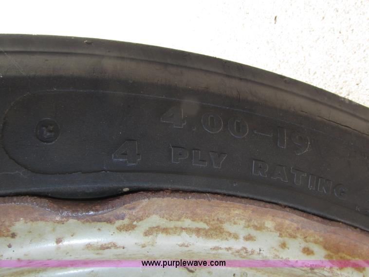 image for item G9924 1950 Ford 8N tractor