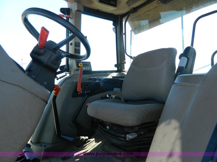 image for item H2381 2003 Case IH JX90UDT MFWD tractor